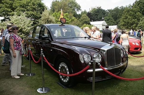 Bentley State Limousine.  Foto:Auto-Medienportal.Net/Axel Busse